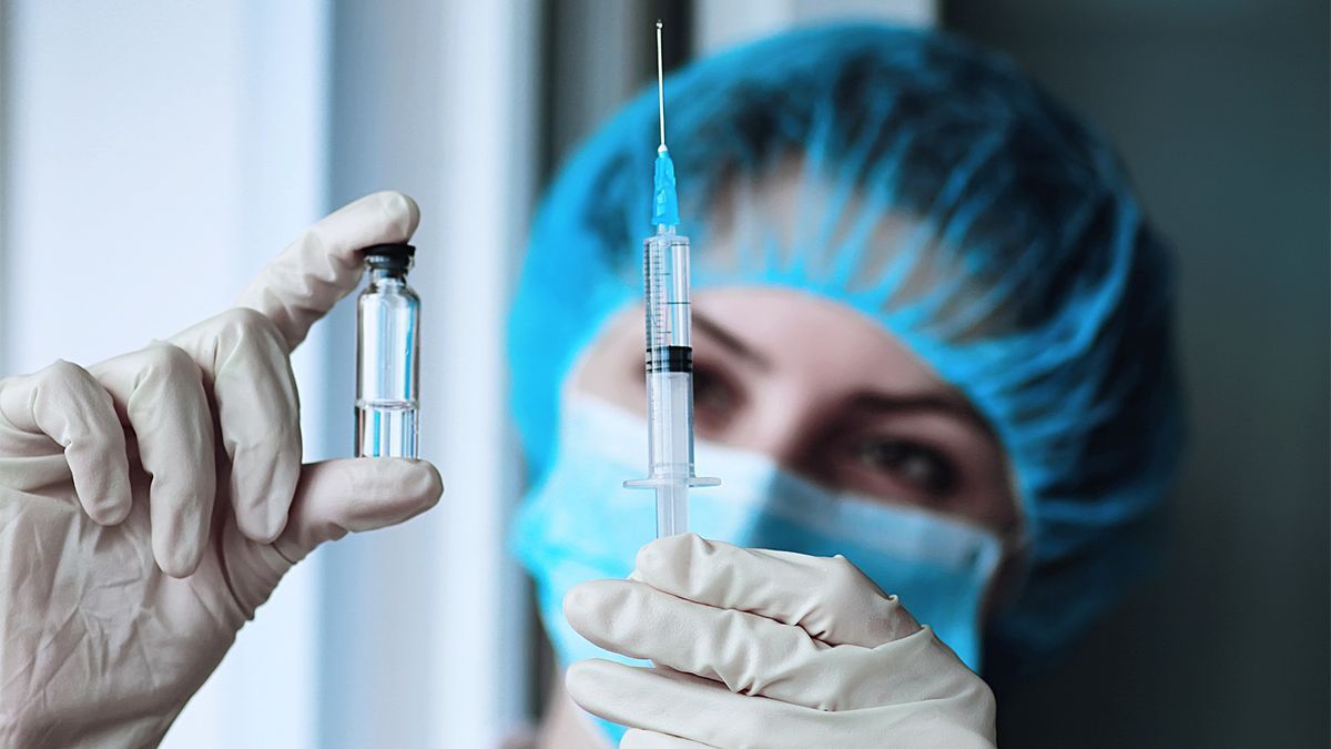 "Спутник V": Россия будет делать вакцину от COVID-19 в Казахстане