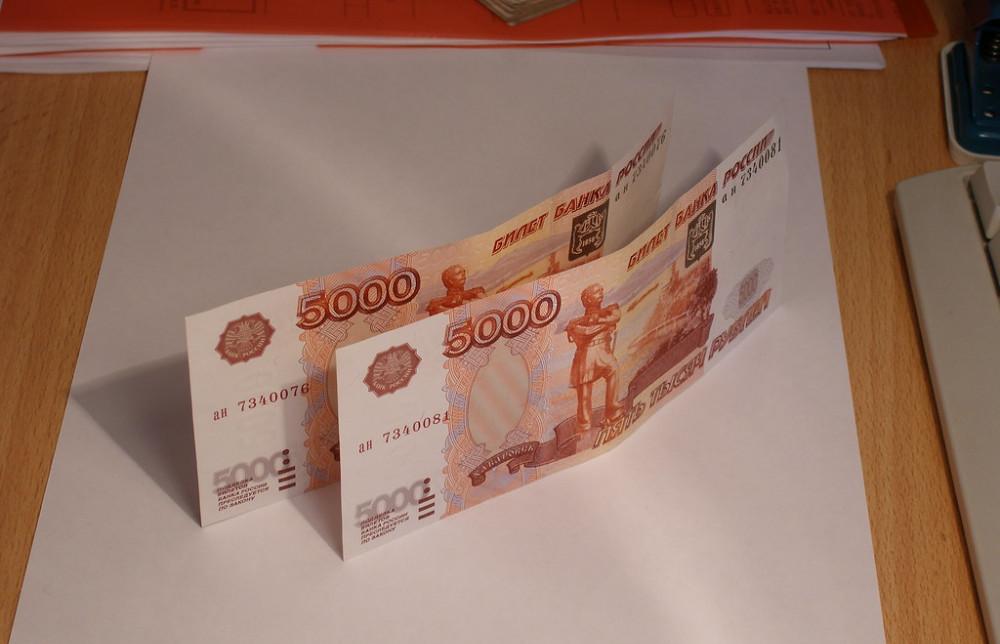 Снова по 10 000 рублей уже с 18 октября. Некоторым пенсионерам готовят новую выплату