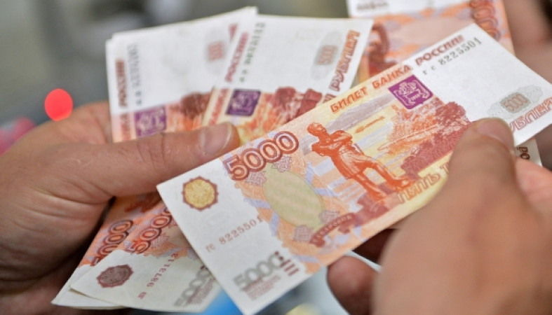 Путин дал Правительству поручение: пенсионеры под Новый год могут рассчитывать на 15 тысяч рублей